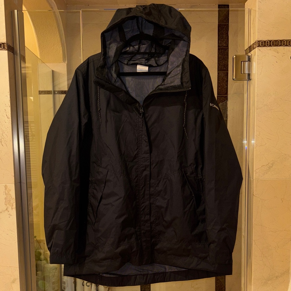 Columbia Men's Dark Hooded Raincoat
